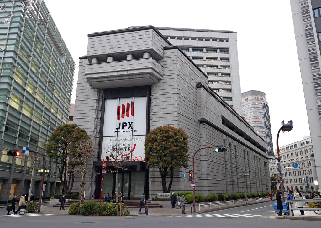 東証株、反落して始まる　２万１８０７円