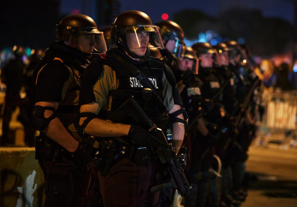 黒人死亡で警察への抗議過激化、州兵出動　米ミネソタ州