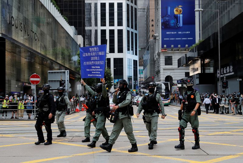 中国公安部、香港警察を「指導・支援」すると表明