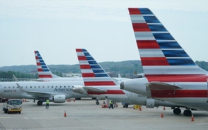 米航空大手3社、大規模な早期希望退職を実施　コロナで事業停滞 - ロイター