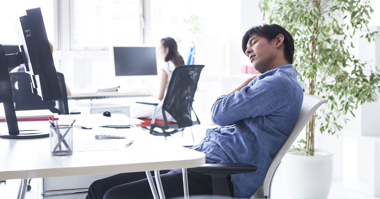 座り仕事で「疲れやすい人」がやっている悪習慣 - 座り仕事の疲れがぜんぶとれるコリほぐしストレッチ
