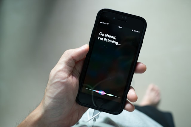 iPhoneの文字起こし速度、Pixelに完敗。SiriとGoogleアシスタントの性能差？
