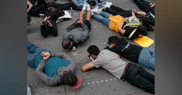 米警察がデモ逮捕者の「接触追跡」を開始と発言、物議を醸す