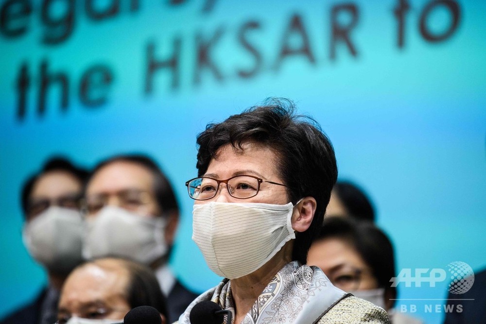 香港行政長官、米国を「ダブルスタンダード」と批判 抗議行動への対応めぐり