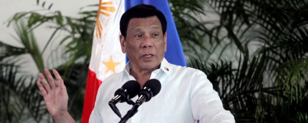 フィリピン、米軍地位協定破棄を保留　同盟決裂ひとまず回避