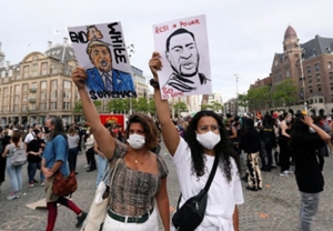 米の黒人暴行死への抗議、世界的に拡大　欧州・アフリカで - ロイター