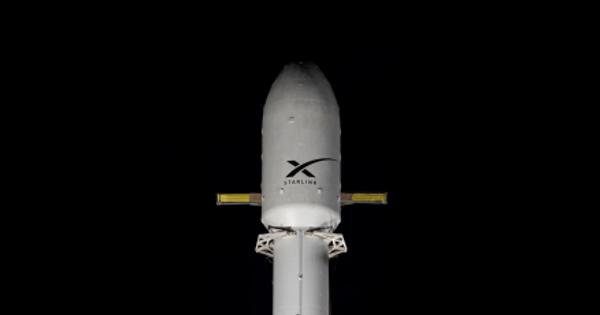 【編集部へ：10:25打上げ】SpaceXがStarlink衛星60基を追加打上げ、うち1基は「サンバイザー」を搭載