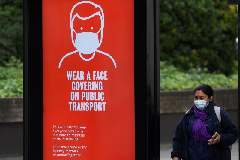 英国、15日から公共交通機関でマスクなど着用義務付け