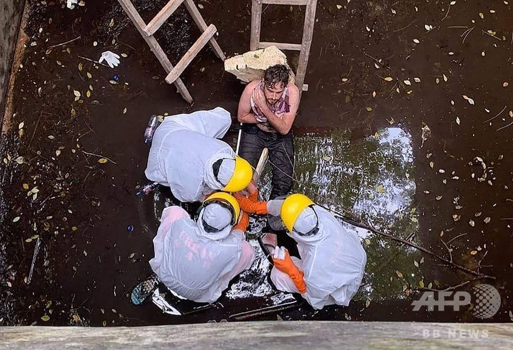 犬に追われ井戸に落ちた英国人男性、6日後に救助 バリ島