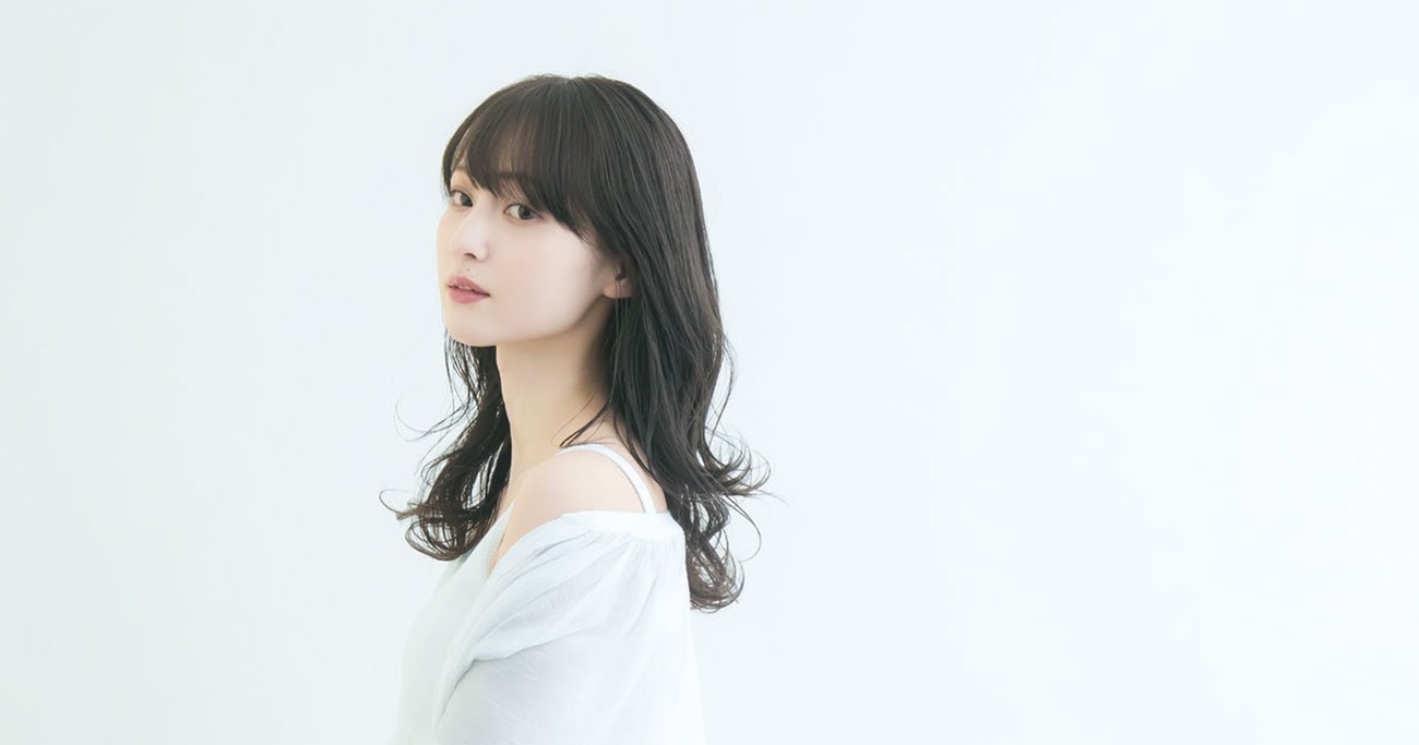 丸顔に似合う 前髪の基本とは あなたは髪を切らなくても変われる