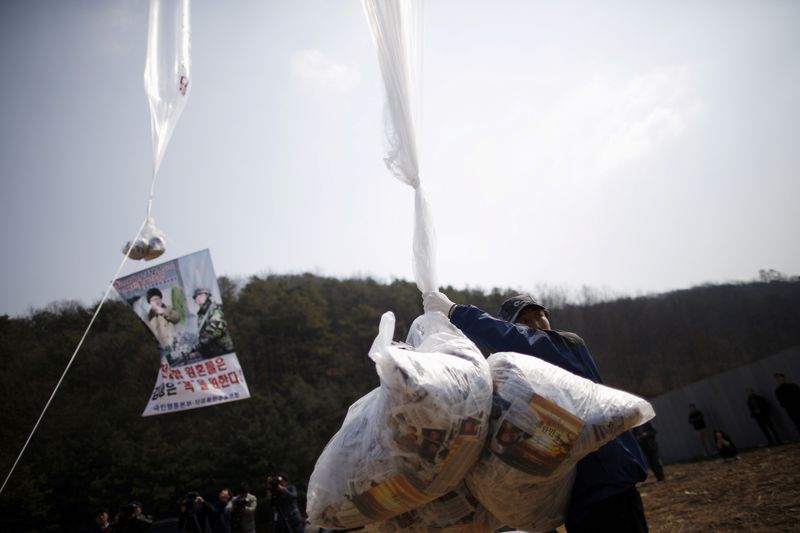 韓国脱北者団体、北朝鮮向けビラ散布や人道支援続けると表明