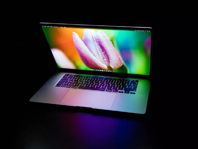 16インチ「MacBook Pro」に新GPUオプション--「AMD Radeon Pro 5600M」