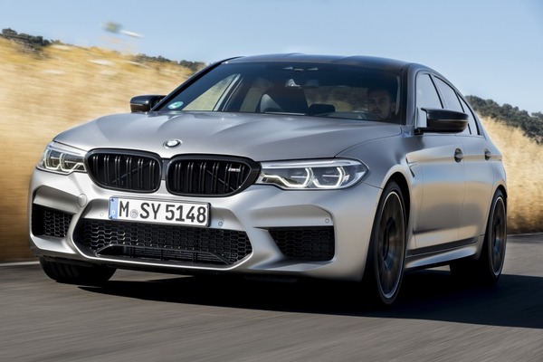 BMW M5 改良新型、ティザーイメージ…BMW MのCEOが公開