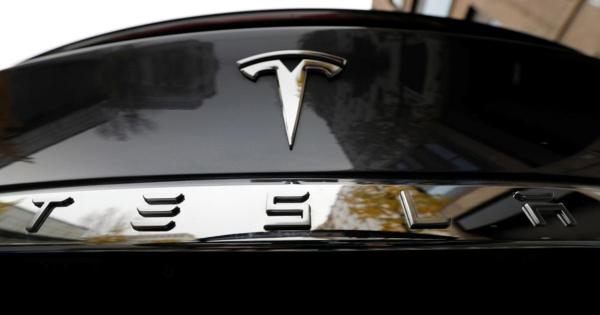 Tesla signs three-year pricing deal with battery cell maker Panasonic