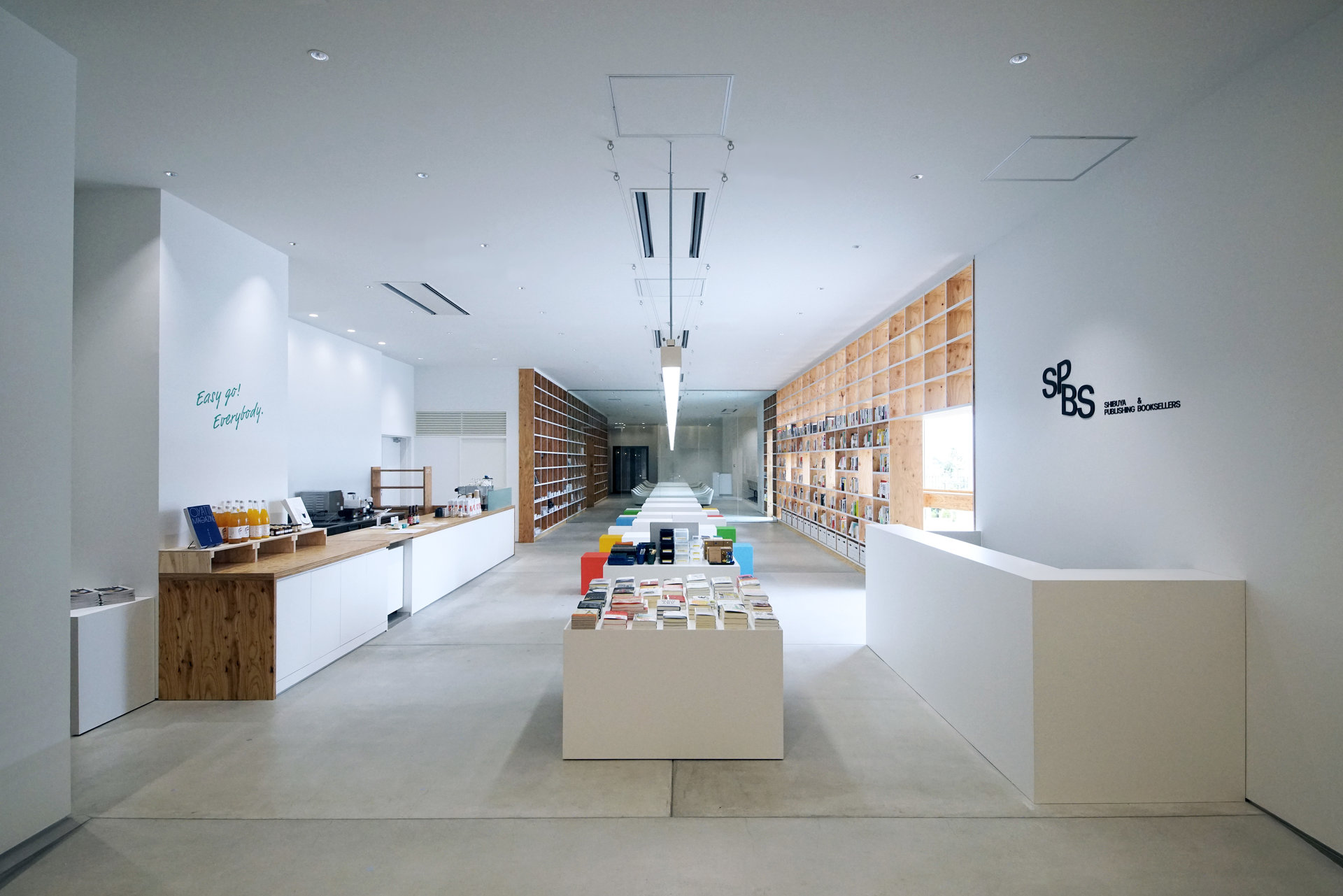 ららぽーと豊洲3に書店・カフェ・ワーキングスペース一体型のブックラウンジがオープン　渋谷の名物本屋「SPBS」