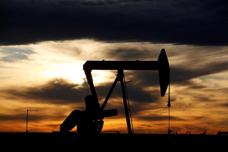 原油先物、減産順守要請受けて上昇　週間では約9％高