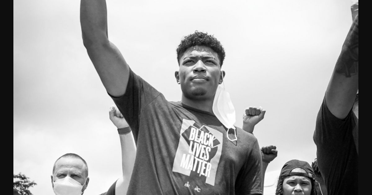 八村塁、Black Lives Matterデモに参加。NBAワシントンウィザーズが団結を示す