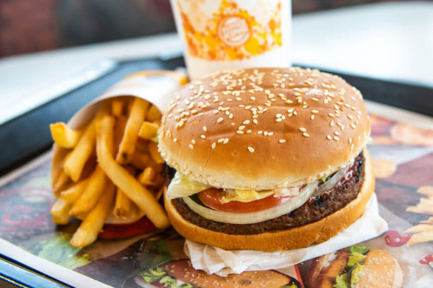 ある大手ハンバーガーチェーンの販売戦略が、世界で注目を集めた理由
