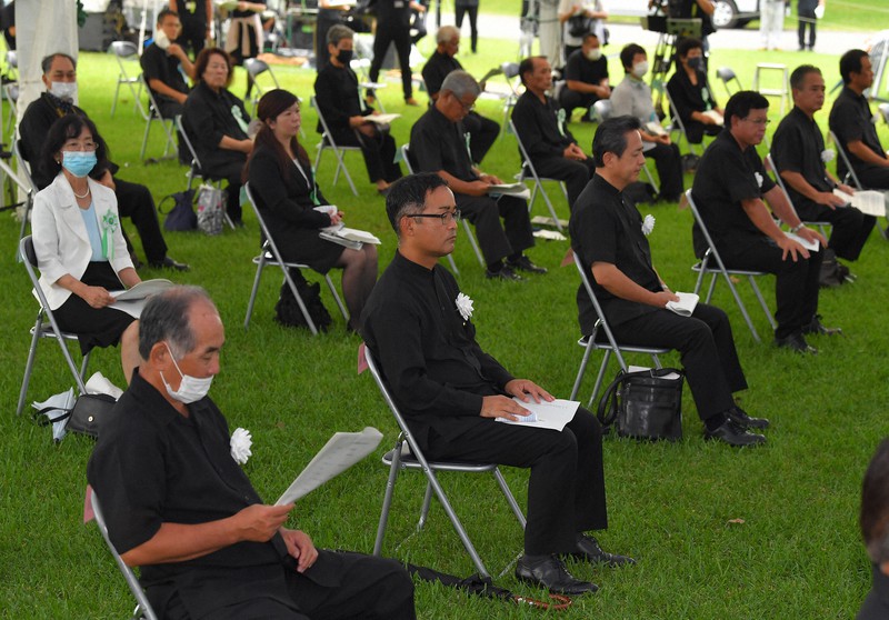 沖縄慰霊の日「全戦没者追悼式」始まる　新型コロナで規模縮小