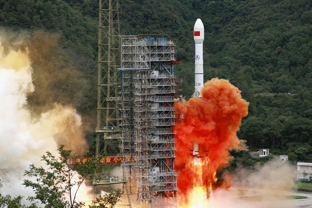 中国版ＧＰＳ「北斗」の最後の衛星打ち上げ成功　軍事・経済、宇宙で米国との競争激化