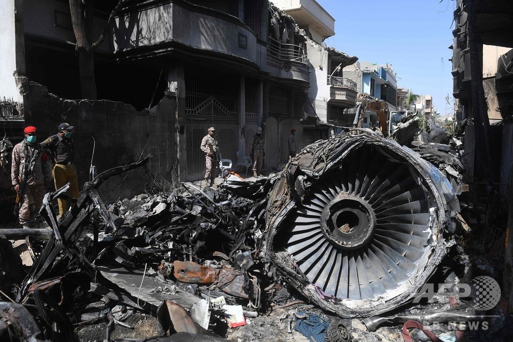 パキスタン墜落、機長らがコロナの会話 注意散漫が一因に