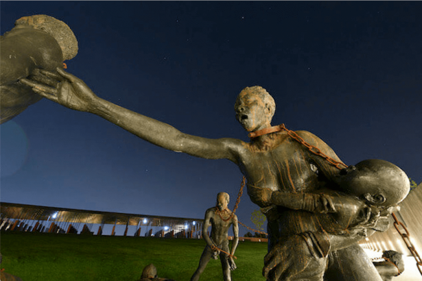 全米に広がる「記念碑をめぐる闘い」　歴史は誰を記憶するのか