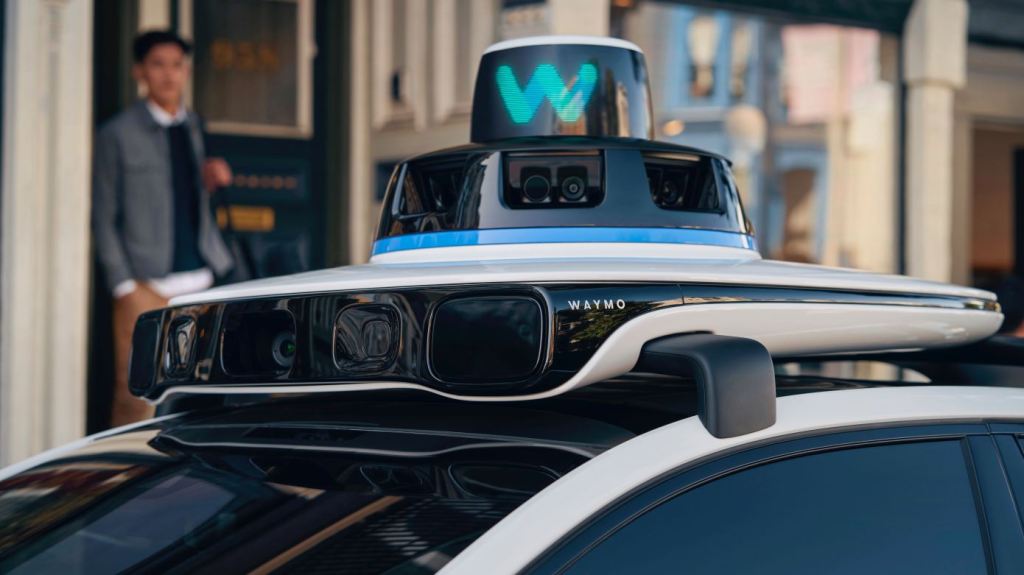 Waymoとボルボが電気ロボタクシー開発で「独占」提携