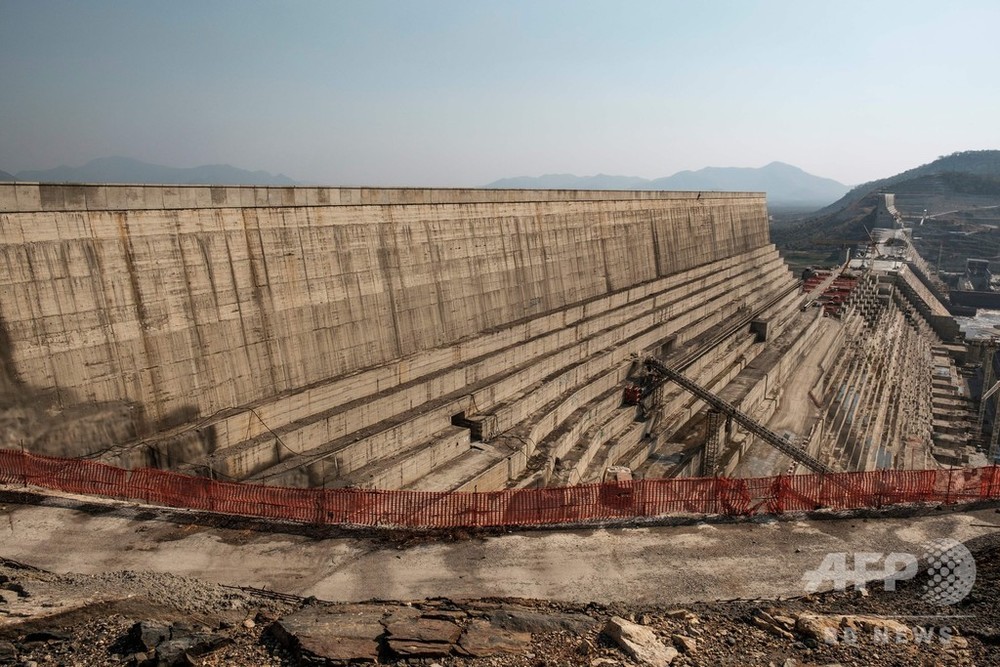 ナイル川の巨大ダム問題、注水延期で合意