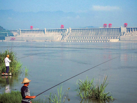 世界最大の中国「三峡ダム」に決壊の脅威？　集中豪雨で大規模水害、そして...