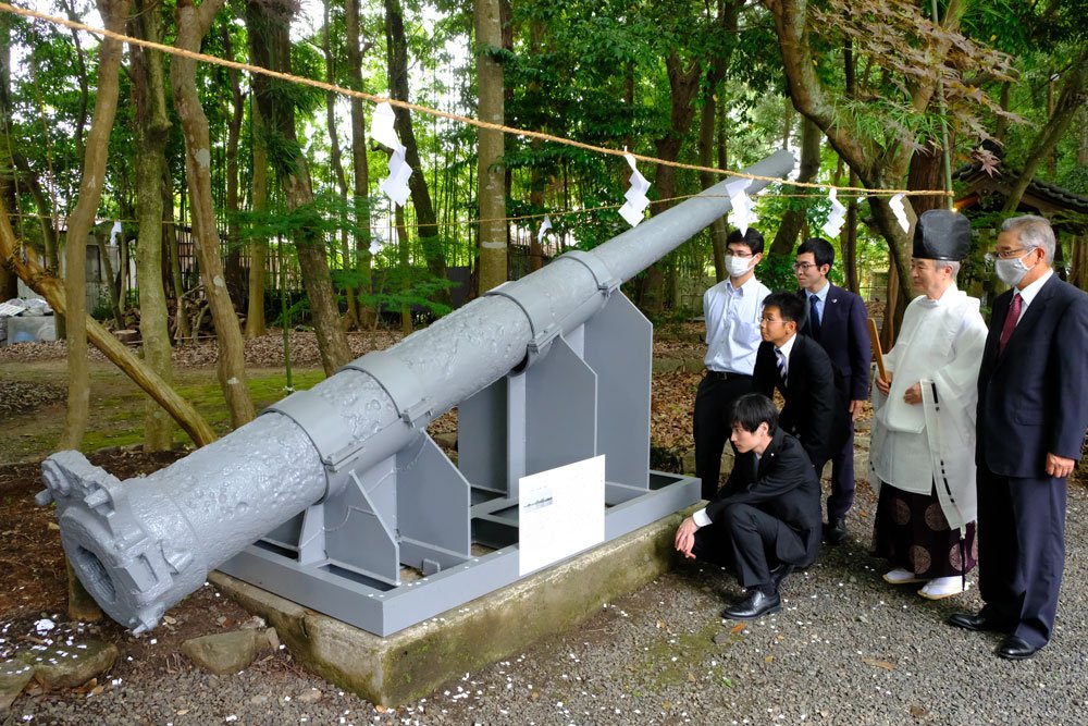 駆逐艦「菊月」の砲身が京都・舞鶴に帰郷　ソロモン諸島から引き揚げ、神社に奉納