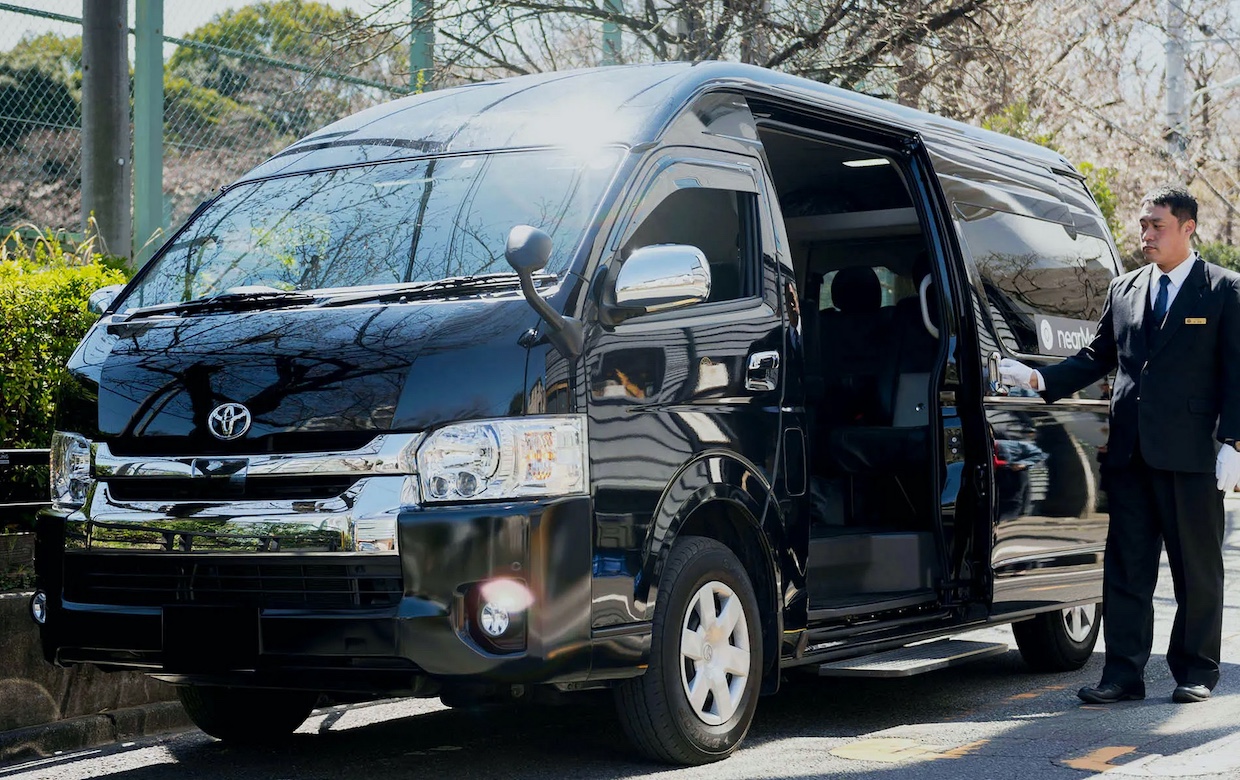 ライドシェアのnearMe.、トヨタ九州と協業でオンデマンド型乗合タクシーを使った通勤送迎サービスを開始
