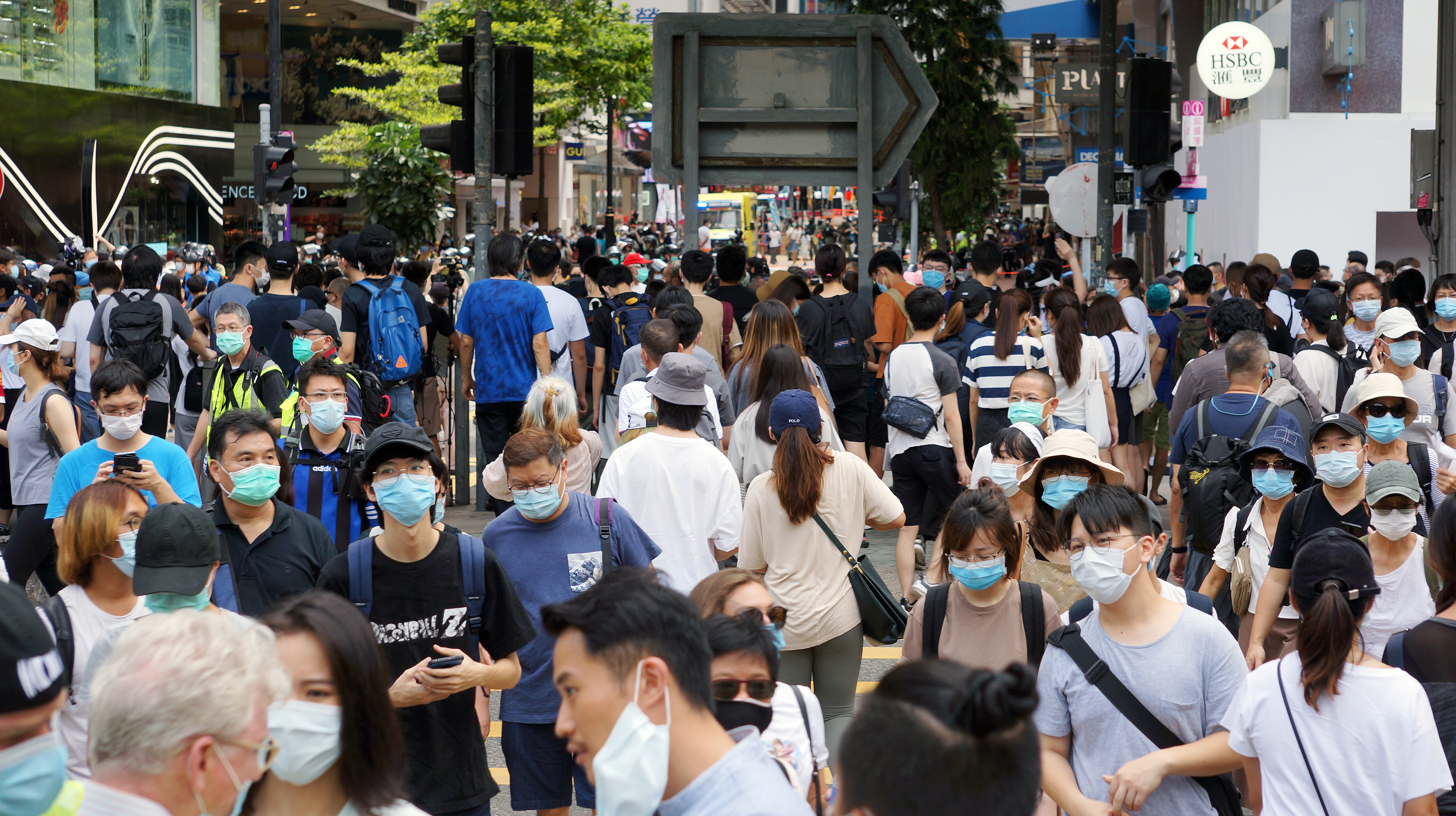 「香港国家安全維持法」施行、それでも起こった抗議活動