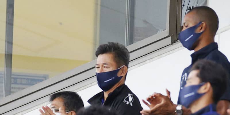 53歳のカズはベンチ外　横浜FC―札幌