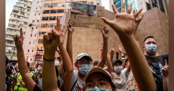 香港の図書館、民主活動家の本を撤去　「検閲」批判も - BBCニュース