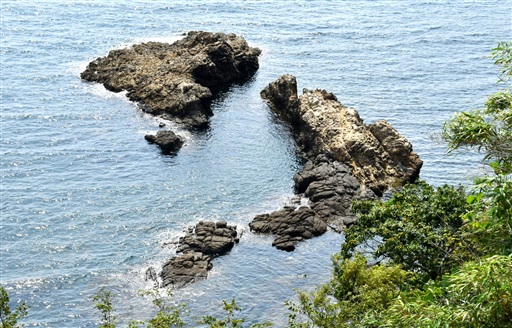 日本列島そっくり、日本海に奇岩