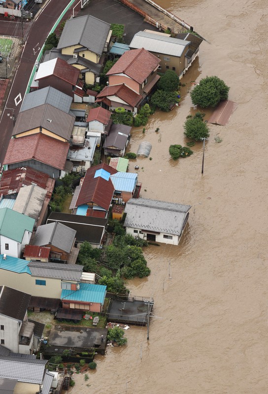 岐阜、長野両県　一時「大雨特別警報」　下呂で飛驒川が氾濫