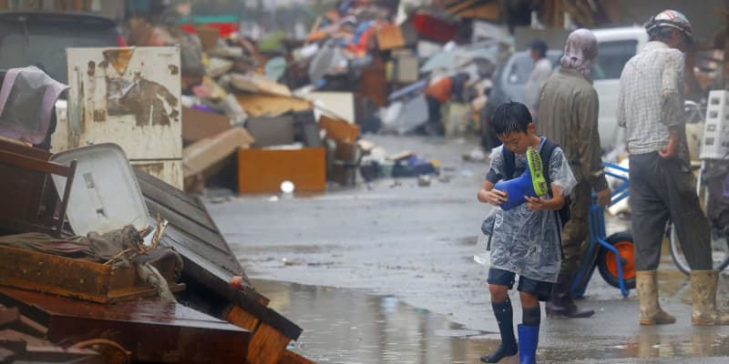 豪雨での住宅被害4700棟に　熊本で実態把握遅れる