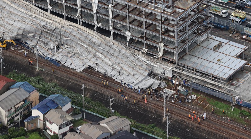 JR関西線、9日午前6時過ぎ運転再開　強風で足場崩れ一時運休