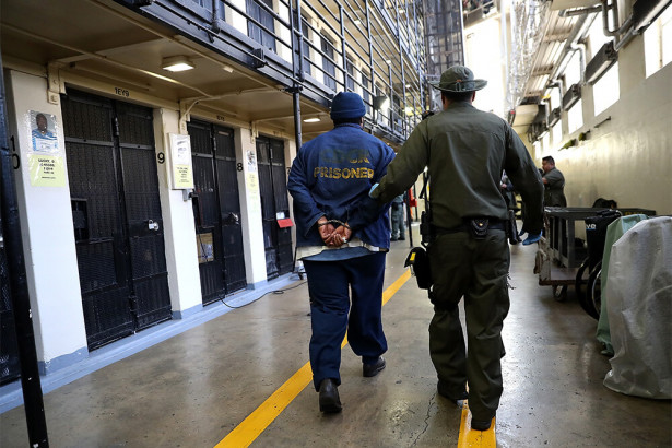 刑務所の囚人のコロナ感染確率は一般の5 5倍 米国の調査で判明