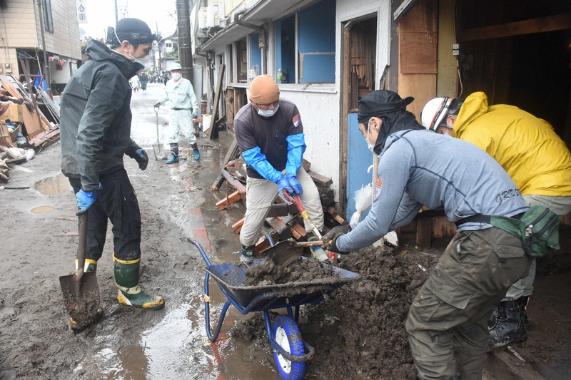 大分・日田　県内限定でボランティア受け入れ開始　泥出しや片付けなど手伝う