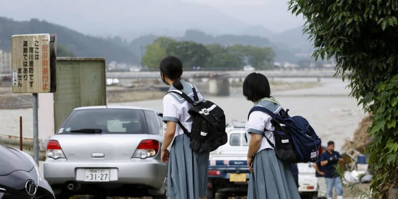 熊本・人吉で1週間ぶり学校再開　球磨川氾濫