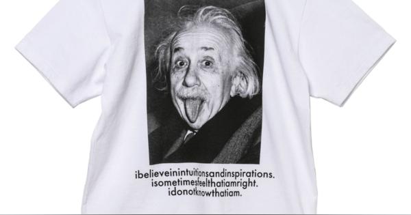 「サカイ」がアインシュタインモチーフのTシャツとフーディー発売、ポートレートと名言をプリント