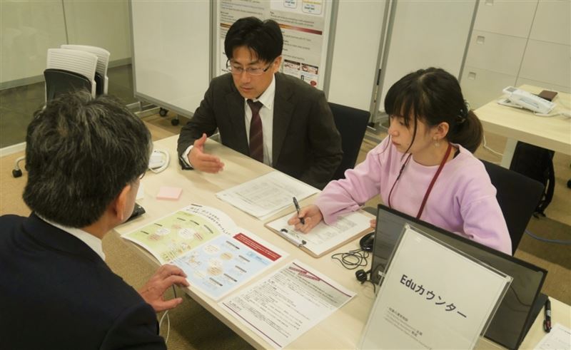 早稲田大学が９月から密度４分の１の対面授業、ニューノーマルな教育方法に