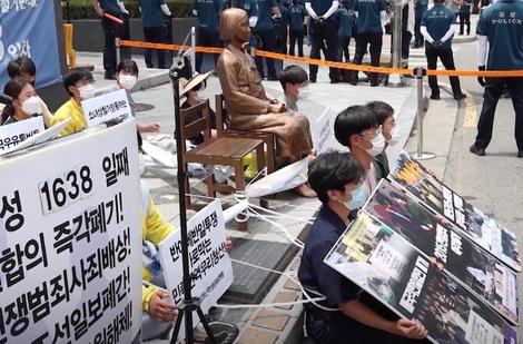 韓国、28年ぶりに「少女像」前で集会できなかった慰安婦支援団体　対立深まる