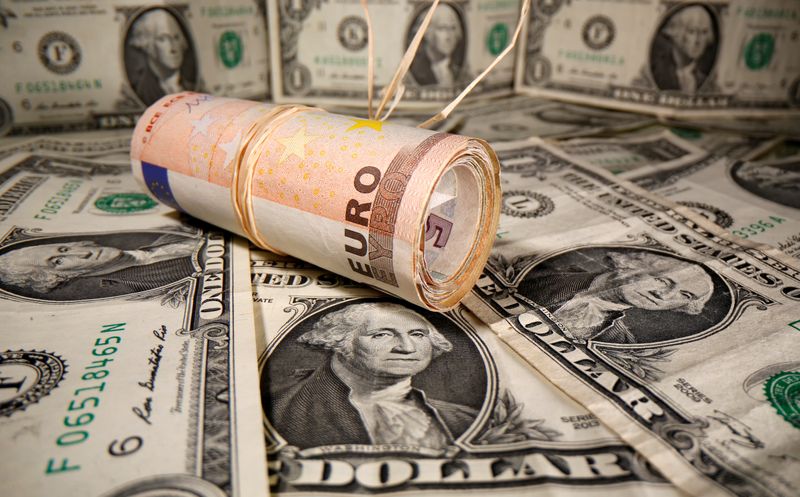 ドル下落、ユーロは4カ月ぶり高値圏＝ＮＹ市場