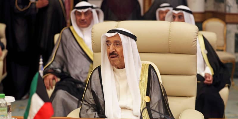 クウェートのサバハ首長が入院　皇太子、権限一時引き継ぎ