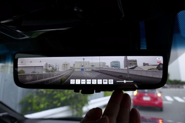 【トヨタ ハリアー 新型】話題の「録画機能付きデジタルインナーミラー」を体験
