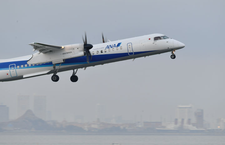 ANAのプロペラ機Q400羽田便、51日間で終了 最終日は2機で8便 (Aviation