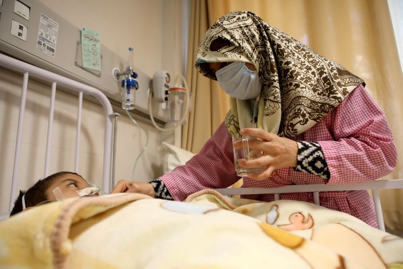 イラン、24時間の新型コロナ死者が最多の229人＝保健省
