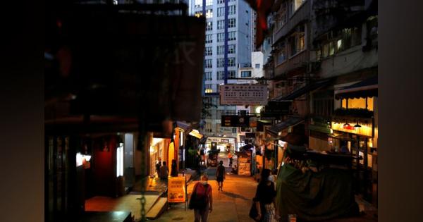 香港、コロナ感染拡大で規制強化　レストランでの飲食を全面禁止